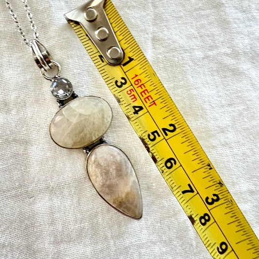 925 Feminine Peach Moonstone Pendant Necklace