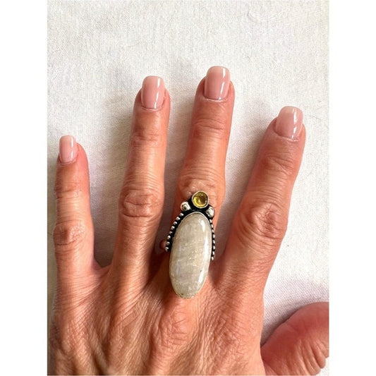 925 Solar Chakra Peach Moonstone Ring 8.25
