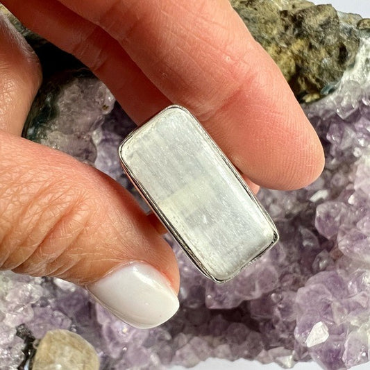 925 Selenite Crystal Charging Ring 6.5