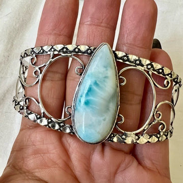 925 Calming Caribbean Teardrop LARIMAR Cuff Braclet