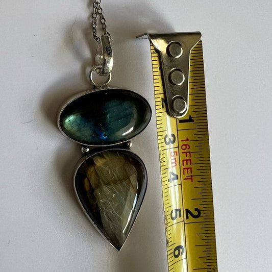 925 Stunning! Blue + Gold Flash Labradorite Pendant Necklace