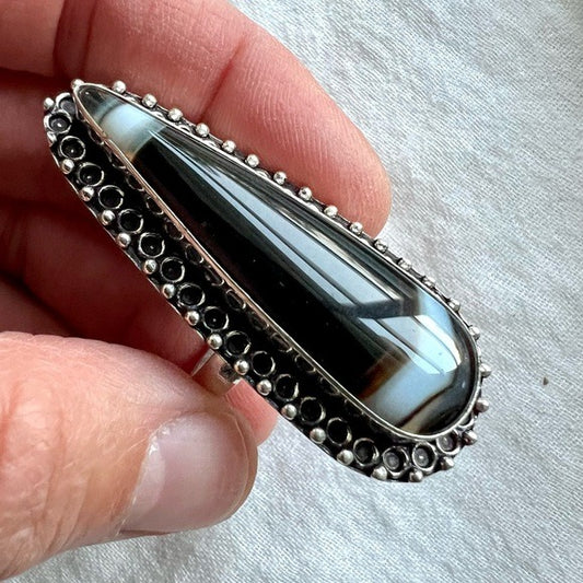 925 Stunning Black Banded Onyx Chalcedony Ring 7.75