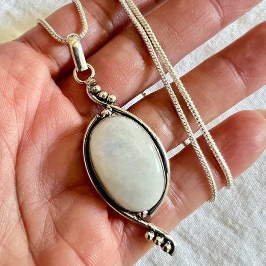 925 Elegant Rainbow Flash Moonstone Necklace Pendant