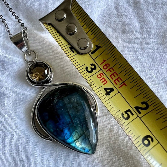 925 GORGEOUS Simple Modern Flash Labradorite Pendant Necklace