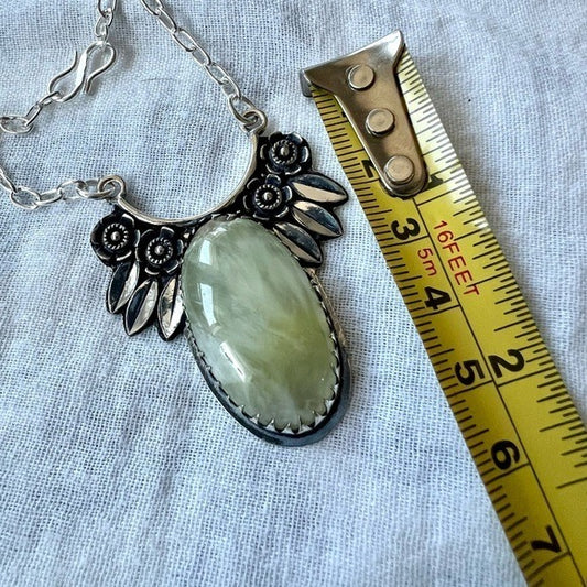 925 Gorgeous Ornate Heart Chakra Prehnite Necklace