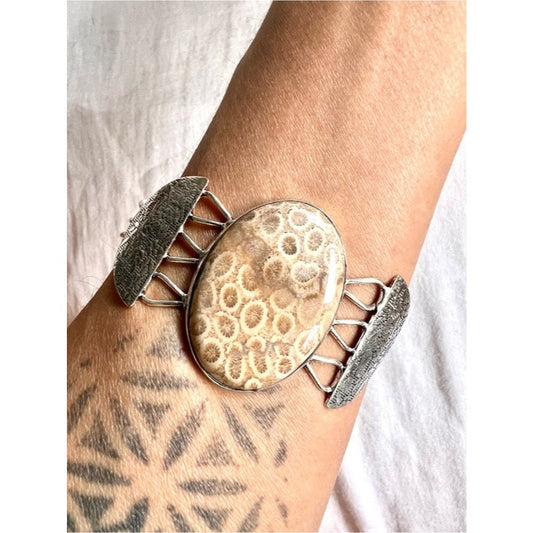925 OMG OMG Petoskey Stone Fossil Oval Cuff Bracelet