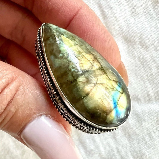 925 Massive! Lightning Flash Labradorite Ring 6.75