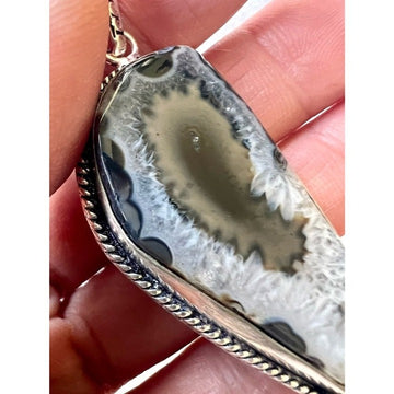 925 Feminine SOLAR QUARTZ Geode Slice Pendant Necklace