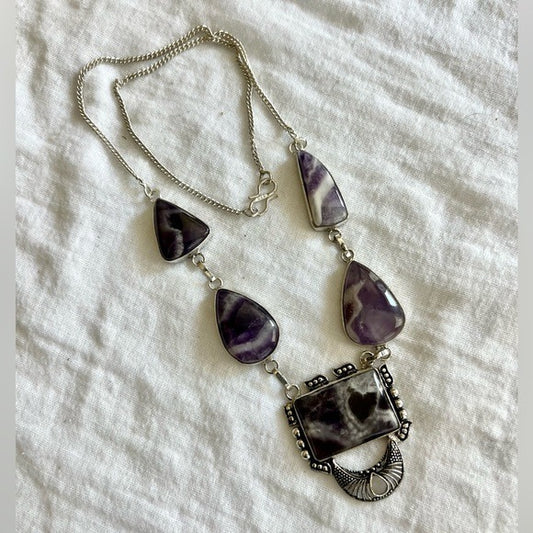 925 OMG Gorgeous! Amethyst “heart” 5 Stone Necklace