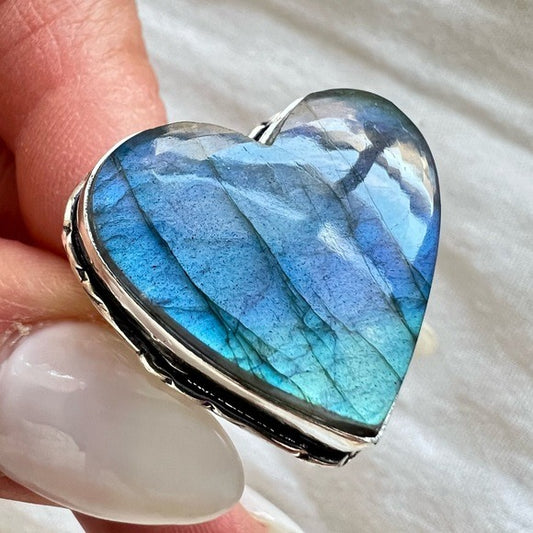 925 Blue Flash Labradorite Heart ❤️ Ring 7.25