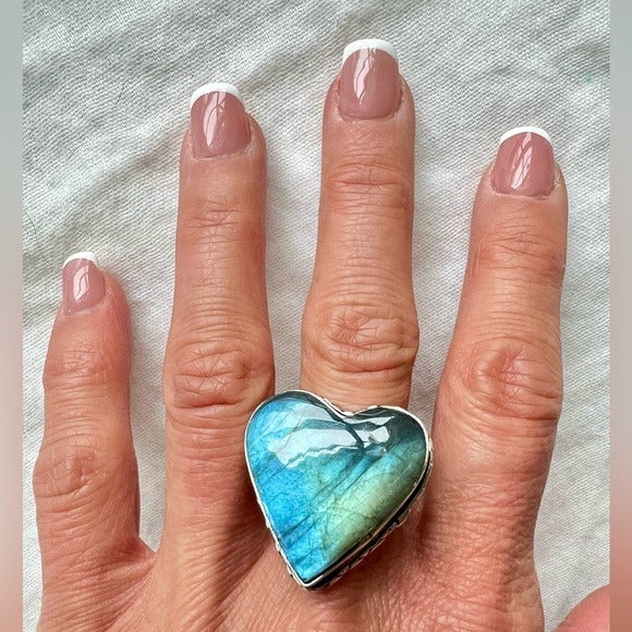 925 OMG GORGEOUS Flash Labradorite Heart ❤️ Ring 8 1/4