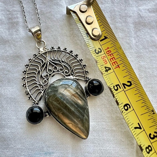 925 SUNSET FLASH Labradorite + Onyx Necklace Pendant
