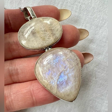 925 STUNNING! Double FLASH PEACH MOONSTONE Pendant Necklace