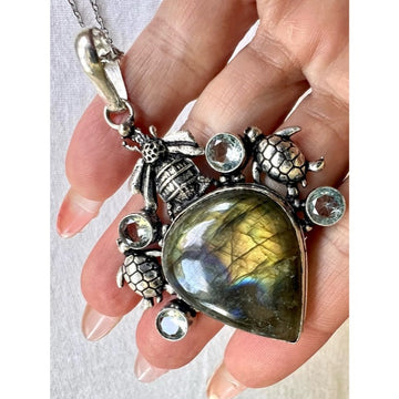 925 BEE! Bright Flash Labradorite + Topaz Pendant Necklace
